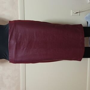 WD NY skirt size 2X in burgundy faux leather and spandex rayon and poly